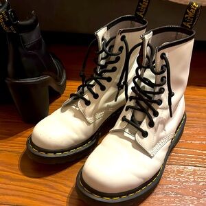 Air walk Doc Martens